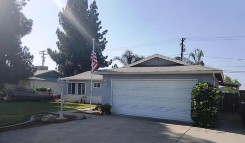 905 E Ivy St, Hanford, CA 93230 photo 2
