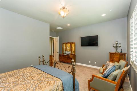833 E Aretha Ave, Fowler, CA 93625 photo 11