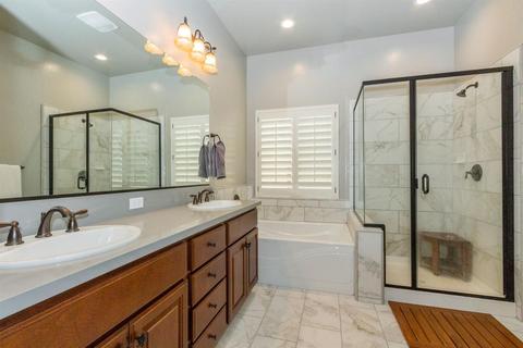 833 E Aretha Ave, Fowler, CA 93625 photo 12