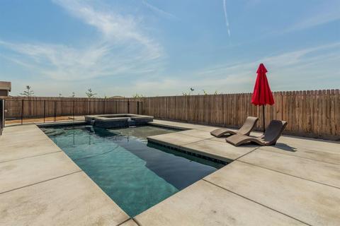 833 E Aretha Ave, Fowler, CA 93625 photo 24