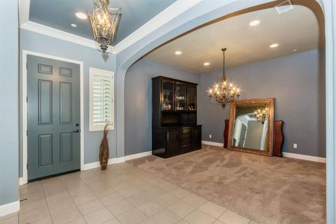 833 E Aretha Ave, Fowler, CA 93625 photo 3