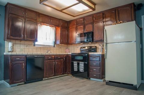 1379 E Boyer Dr, Tulare, CA 93274 photo 10