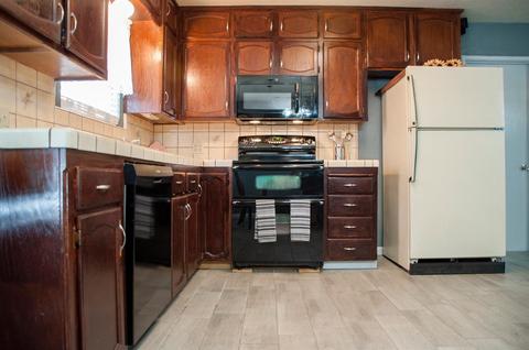 1379 E Boyer Dr, Tulare, CA 93274 photo 11