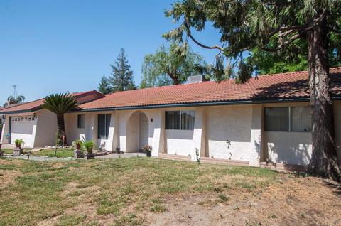 1379 E Boyer Dr, Tulare, CA 93274 photo 3