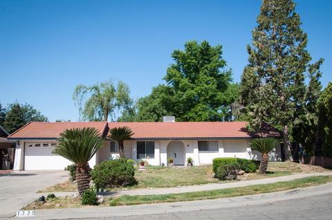 1379 E Boyer Dr, Tulare, CA 93274 photo 2