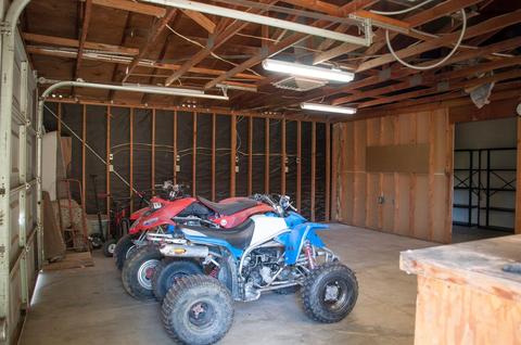 1379 E Boyer Dr, Tulare, CA 93274 photo 27