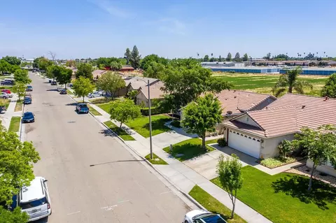 1427 Chimney Way, Lemoore, CA 93245 photo 31