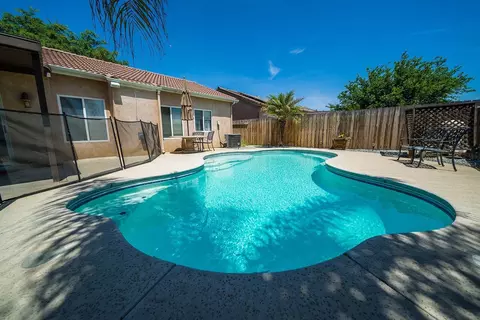 1427 Chimney Way, Lemoore, CA 93245 photo 25