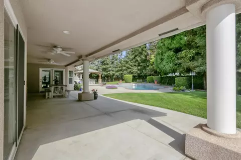1504 S Exeter Ct, Visalia, CA 93292 photo 57