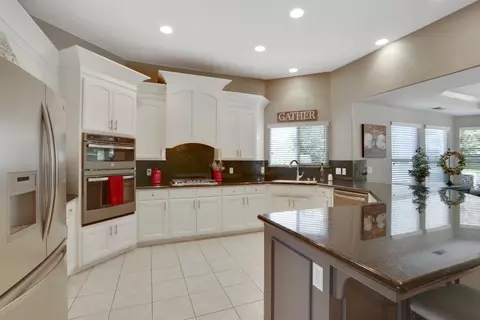 1504 S Exeter Ct, Visalia, CA 93292 photo 11