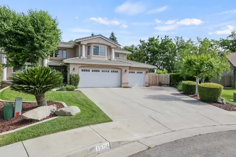 1504 S Exeter Ct, Visalia, CA 93292 photo 3