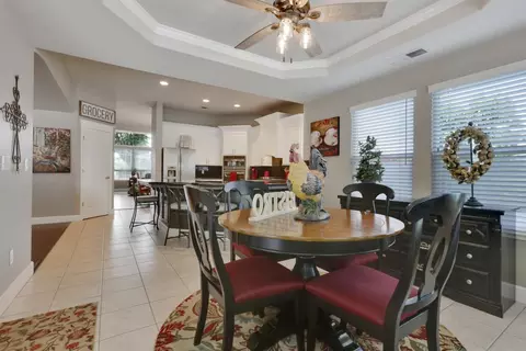 1504 S Exeter Ct, Visalia, CA 93292 photo 13