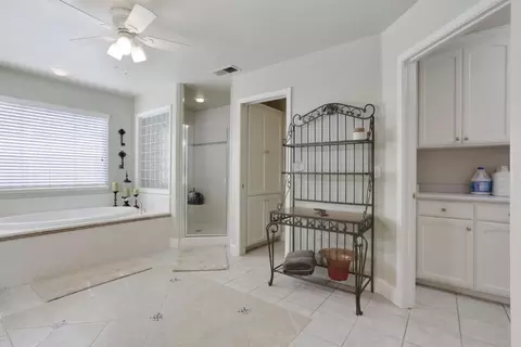 1504 S Exeter Ct, Visalia, CA 93292 photo 35