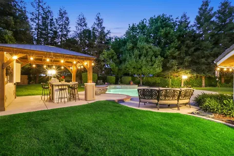 1504 S Exeter Ct, Visalia, CA 93292 photo 65