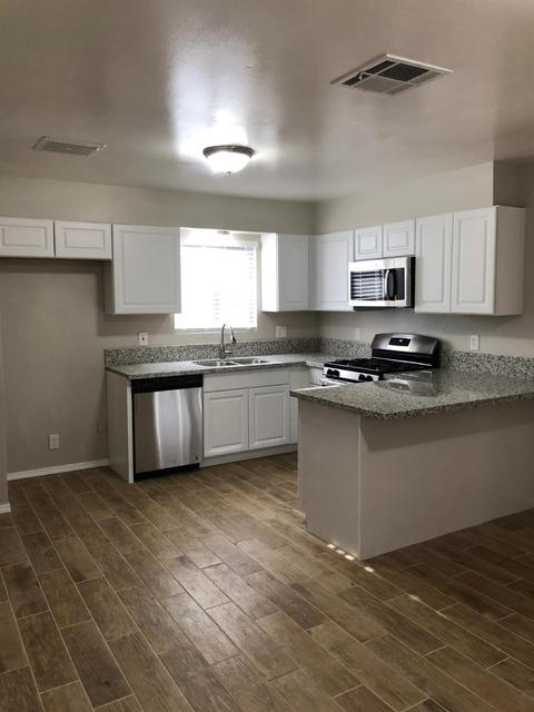 1992 E Sunset Ave, Tulare, CA 93274 photo 13