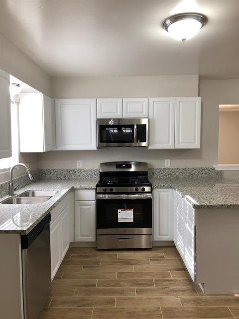 1992 E Sunset Ave, Tulare, CA 93274 photo 15