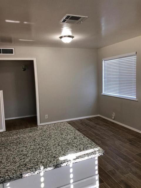 1992 E Sunset Ave, Tulare, CA 93274 photo 19