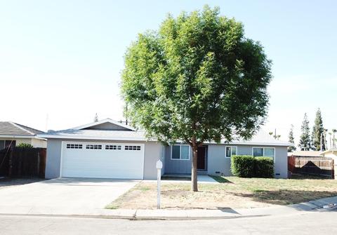 1992 E Sunset Ave, Tulare, CA 93274 photo 4