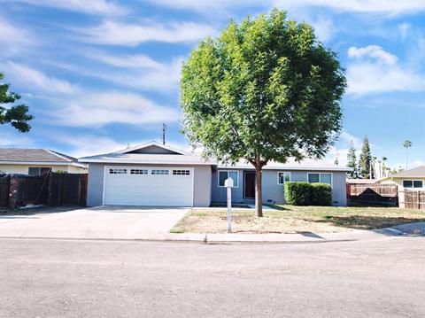 1992 E Sunset Ave, Tulare, CA 93274 photo 1
