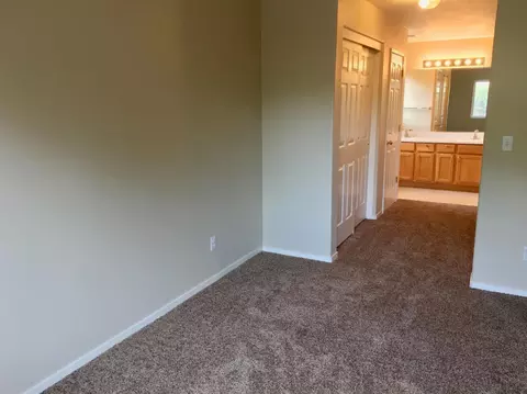 3702 E Vista Dr, Visalia, CA 93292 photo 10