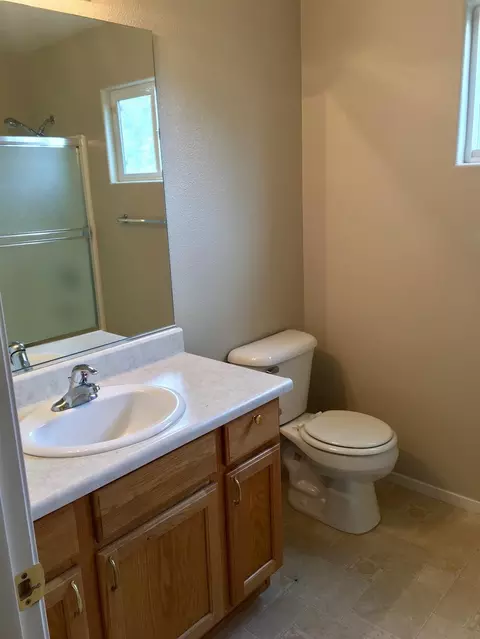 3702 E Vista Dr, Visalia, CA 93292 photo 15