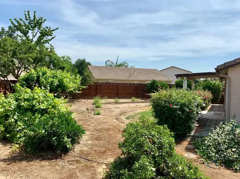 3702 E Vista Dr, Visalia, CA 93292 photo 21