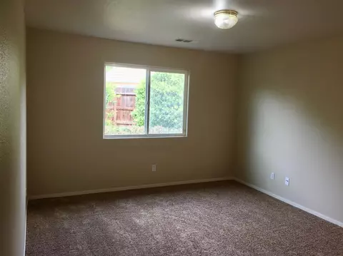 3702 E Vista Dr, Visalia, CA 93292 photo 11