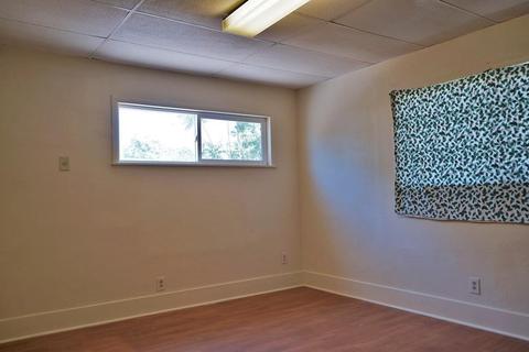218 E Malone St, Hanford, CA 93230 photo 28