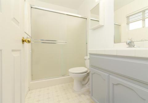 3325 E Roosevelt Ave, Visalia, CA 93292 photo 13