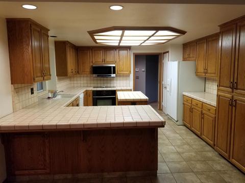 328 E Oak View Ave, Visalia, CA 93277 photo 7
