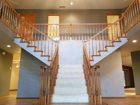 328 E Oak View Ave, Visalia, CA 93277 photo 3