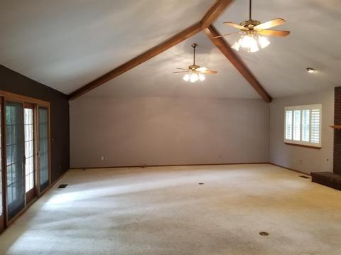 328 E Oak View Ave, Visalia, CA 93277 photo 6