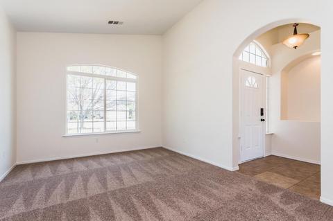 971 Evergreen Ave, Lemoore, CA 93245 photo 3