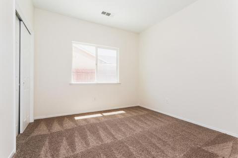 971 Evergreen Ave, Lemoore, CA 93245 photo 14
