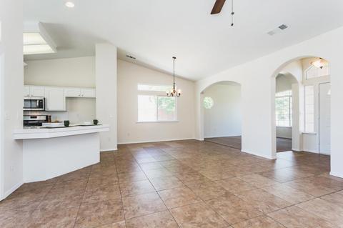971 Evergreen Ave, Lemoore, CA 93245 photo 7