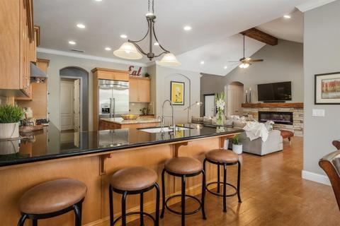 436 W Kelly Ave, Clovis, CA 93611 photo 7
