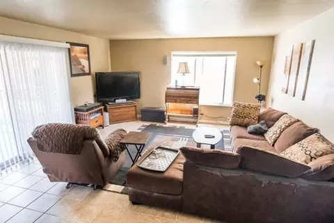 777 E King Ave, Tulare, CA 93274 photo 5