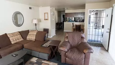 777 E King Ave, Tulare, CA 93274 photo 3