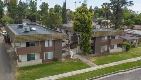777 E King Ave, Tulare, CA 93274 photo 2