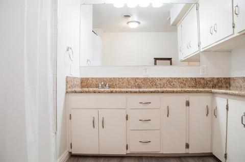 1744 S County Center Dr, Visalia, CA 93277 photo 33