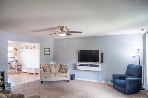 1744 S County Center Dr, Visalia, CA 93277 photo 9