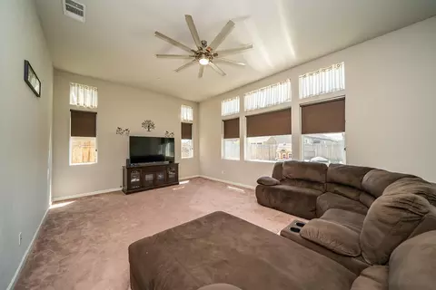 1163 Caddie Loop, Lemoore, CA 93245 photo 4