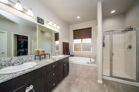 1163 Caddie Loop, Lemoore, CA 93245 photo 10