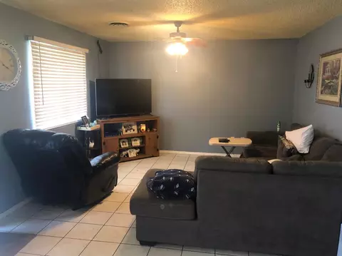 1237 Olive Cir, Hanford, CA 93230 photo 7
