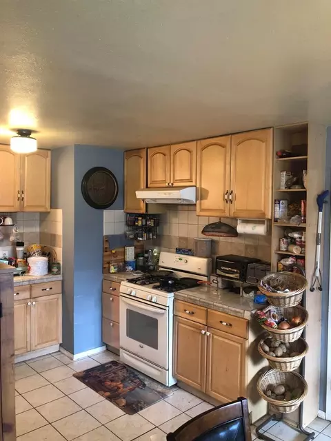 1237 Olive Cir, Hanford, CA 93230 photo 12