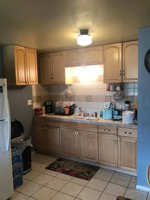 1237 Olive Cir, Hanford, CA 93230 photo 9
