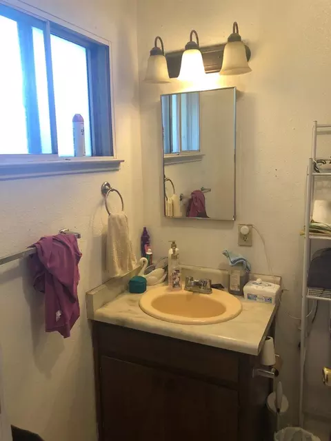 1237 Olive Cir, Hanford, CA 93230 photo 25