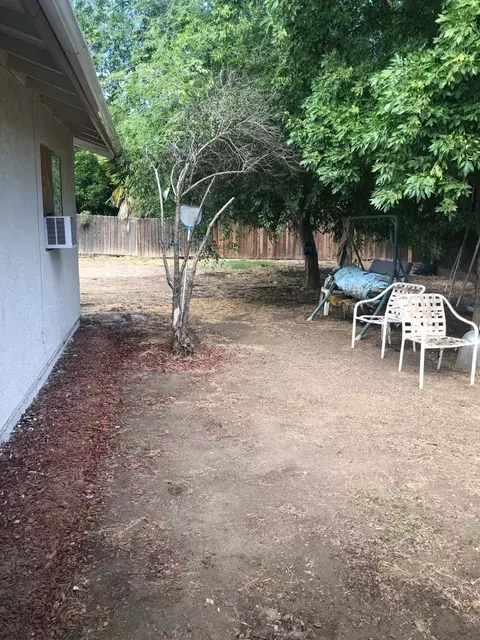 1237 Olive Cir, Hanford, CA 93230 photo 27