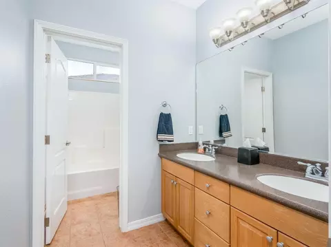 1302 National Dr, Lemoore, CA 93245 photo 18