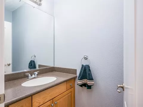 1302 National Dr, Lemoore, CA 93245 photo 17